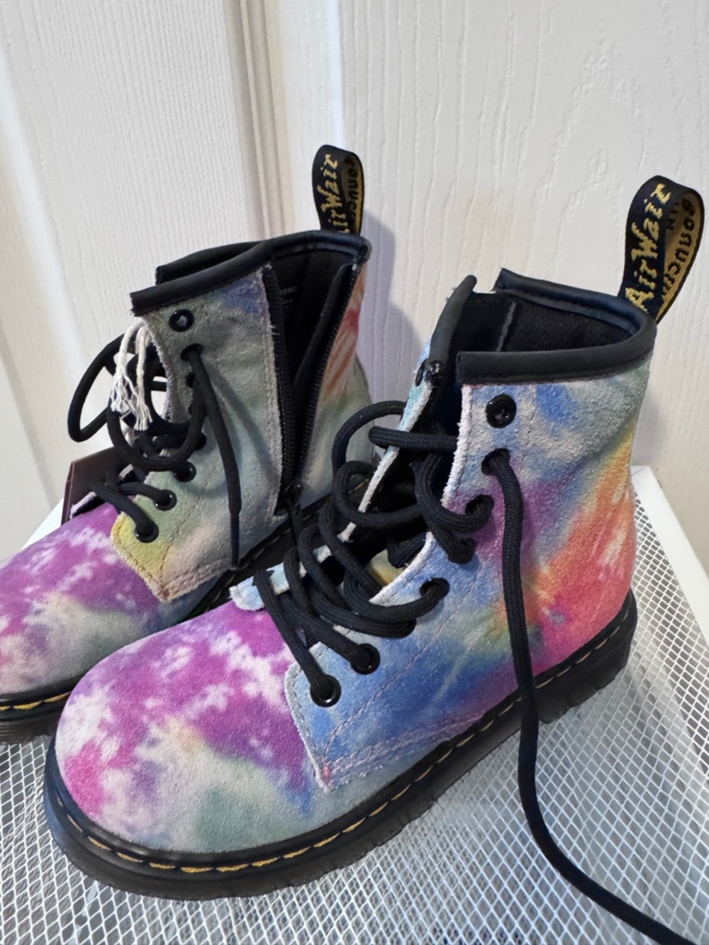 Dr. Martens Kids Tie-Dye Boots - Purple, Pink, Blue Sz 11 - Picture 2 of 6